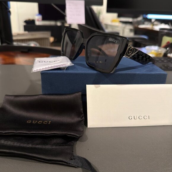 GUCCI GLASES - Picture 1 of 4